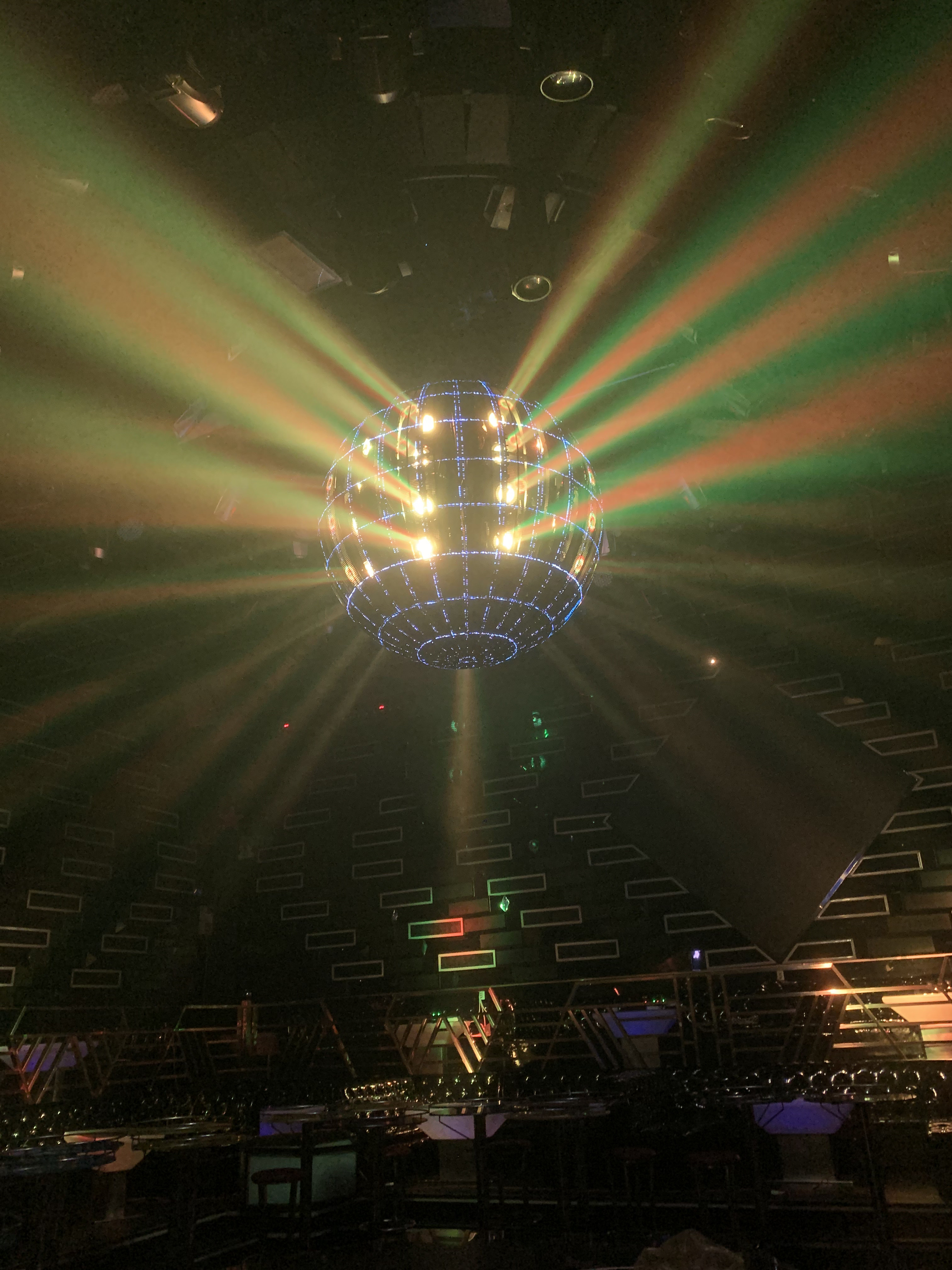 Hệ Thống Kinetic Lighting